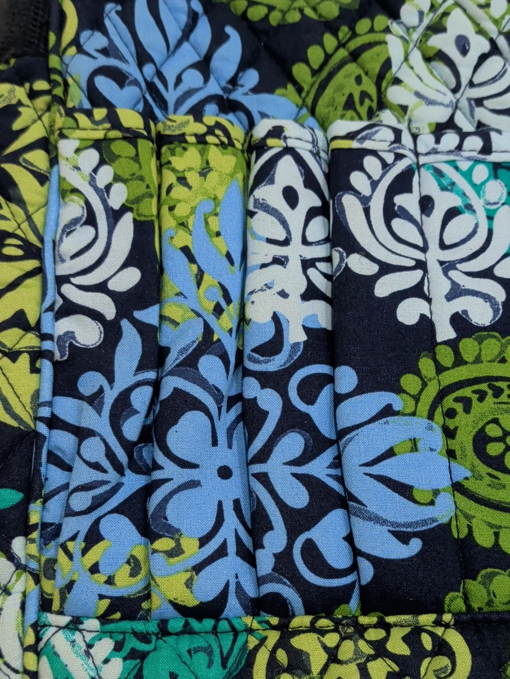 Vera Bradley Blue, Teal, Green & White Quilted Crossbody Messenger Bag - Picture 7 of 13